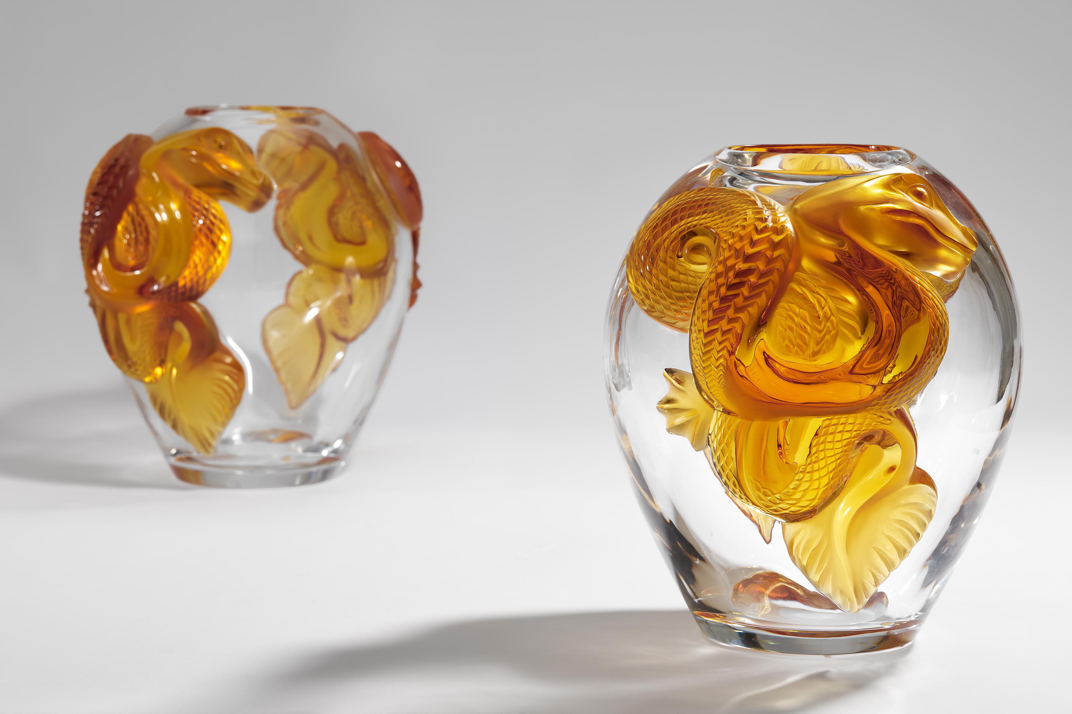 Rene Lalique - Zwei grosse Vasen Dragon, 76847-9, Van Ham Kunstauktionen