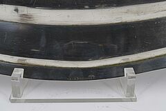 Wilkens  Soehne - Grosse ovale Servierplatte des Badischen Leib Grenadier Regiments mit Widmung, 74004-3, Van Ham Kunstauktionen