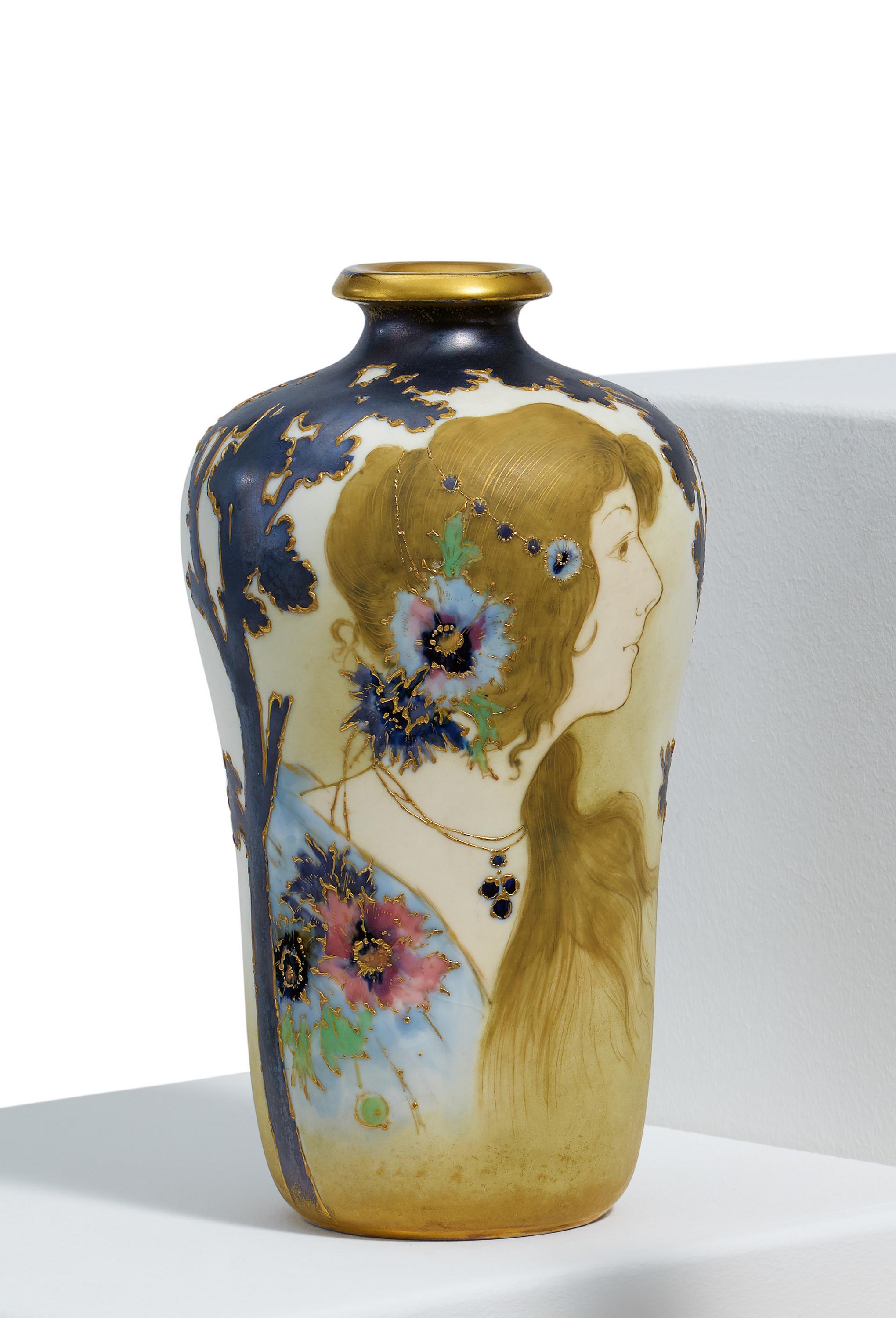 Amphora-Werke Riessner Stellmacher  Kessler - Vase mit Frauenprofil, 81858-26, Van Ham Kunstauktionen