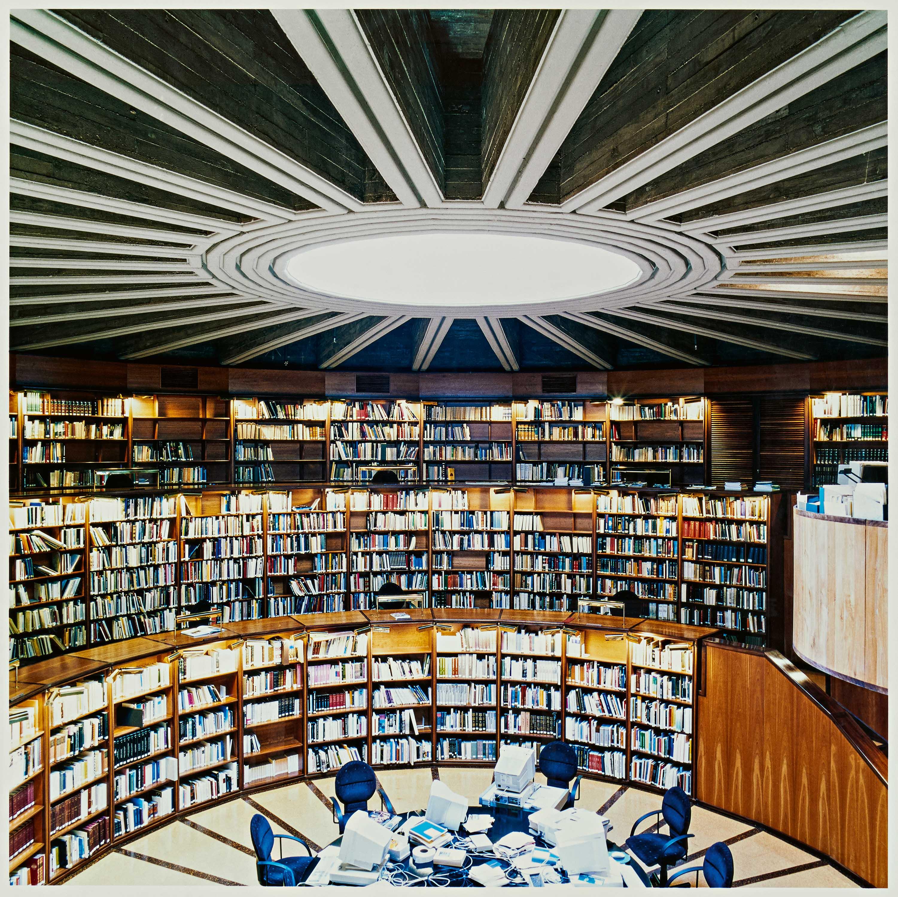 Candida Hoefer - Biblioteca de Madrid I, 75941-5, Van Ham Kunstauktionen