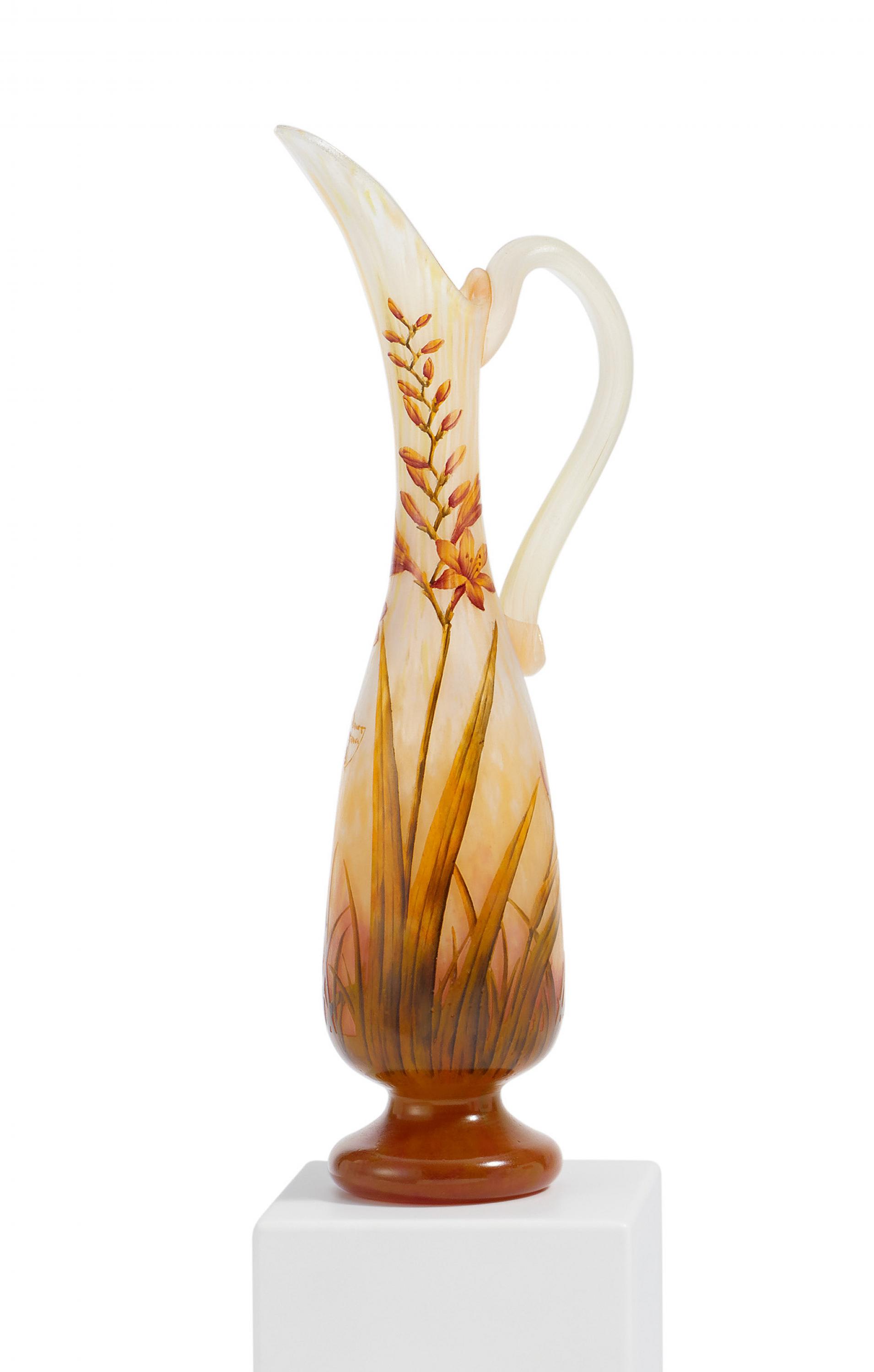 Daum Freres - Kleine Karaffe mit Freesien, 81684-20, Van Ham Kunstauktionen