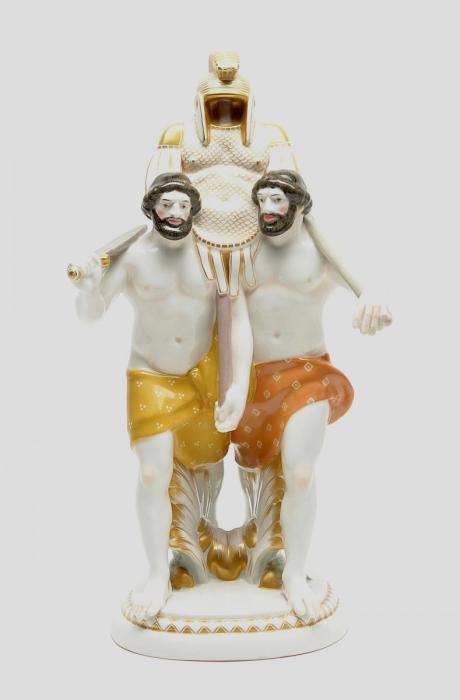 KPM - Zwei Etrusker aus dem Hochzeitszug, 46816-23, Van Ham Kunstauktionen