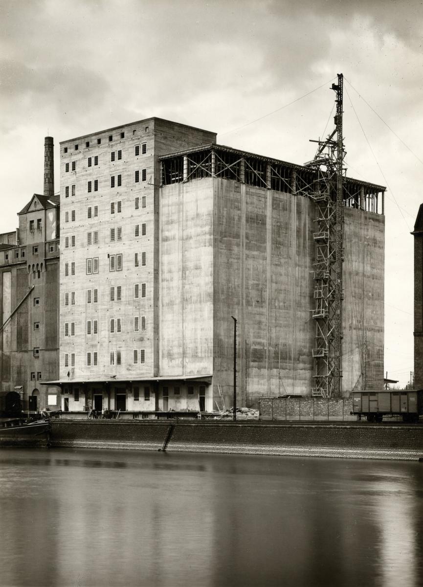 Karl Hugo Schmoelz - Auktion 318 Los 1232, 50898-8, Van Ham Kunstauktionen