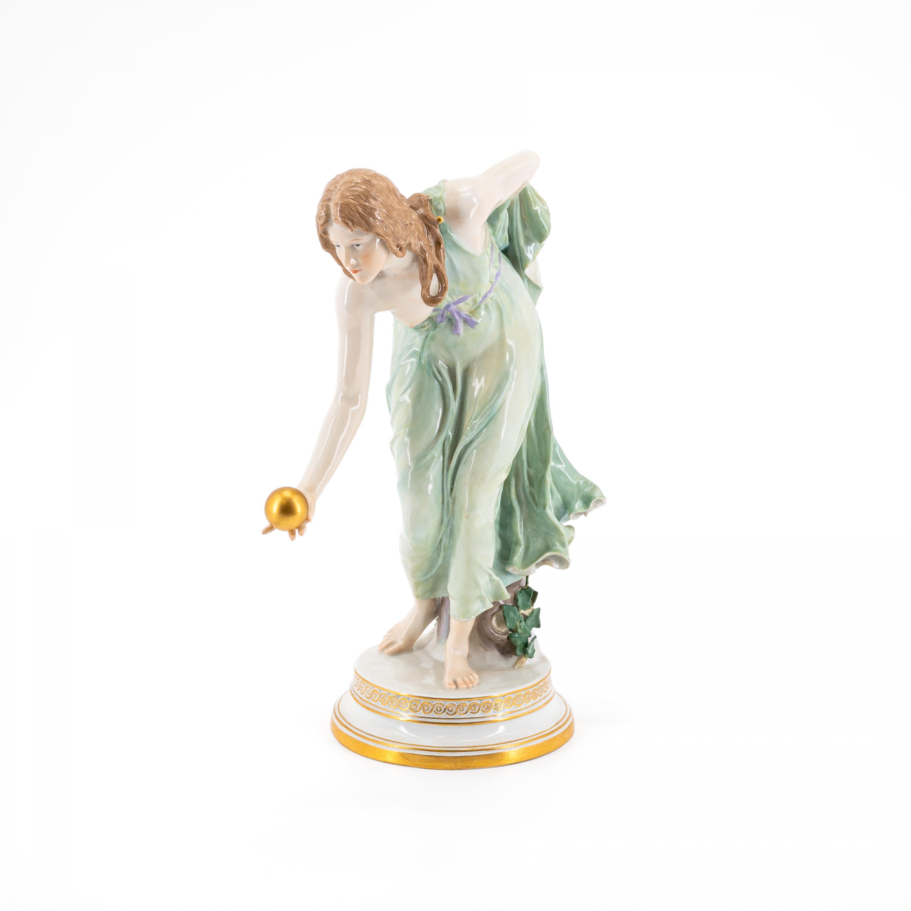 Meissen - Figur der Kugelspielerin, 77614-5, Van Ham Kunstauktionen