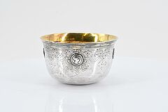 Julius Wilhelm Mylius - Faustbecher mit Lambrequin und Medaillons, 75372-25, Van Ham Kunstauktionen