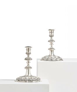 Henricus Koppers - Paar Leuchter mit Regencedekor, 81418-1, Van Ham Kunstauktionen