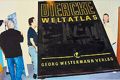 Peter Zimmermann - Ohne Titel Diercke Weltatlas, 81351-126, Van Ham Kunstauktionen