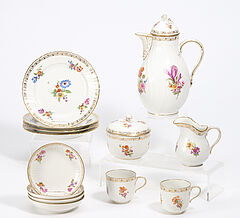 KPM - Kaffeeservice mit reichem Gold- und Blumendekor fuer 6 Personen, 75074-6, Van Ham Kunstauktionen