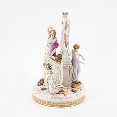 Meissen - Grosse Gruppe Opfer der Treue, 77877-1, Van Ham Kunstauktionen