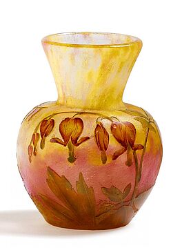 Daum Freres - Kleine Vase mit Traenenden Herzen, 57282-18, Van Ham Kunstauktionen
