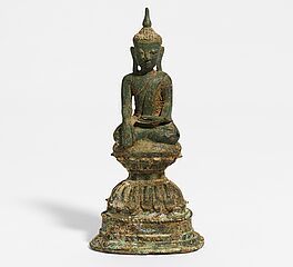 Buddha maravijaya auf hohem Lotossockel, 66500-264, Van Ham Kunstauktionen
