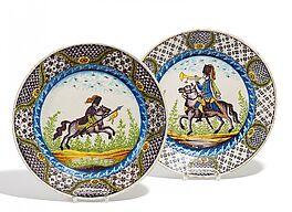 Zwei Teller mit Husaren zu Pferd, 56232-59, Van Ham Kunstauktionen