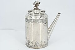 Frankreich - Grosse Kaffeekanne mit Adlerzier und seitlichem Griff, 70447-15, Van Ham Kunstauktionen