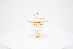 Meissen - Deckeltasse mit Girlandendekor C, 75714-6, Van Ham Kunstauktionen