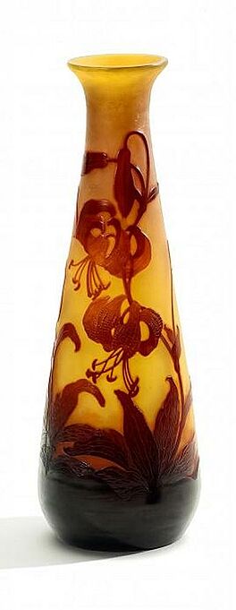 Emile Galle - Grosse Vase mit Liliendekor, 56118-2, Van Ham Kunstauktionen
