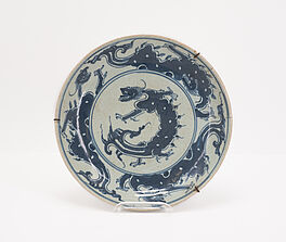 China - Teller mit Drachendekor, 75502-5, Van Ham Kunstauktionen