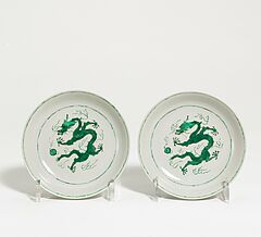 Paar Drachenteller, 69970-7, Van Ham Kunstauktionen