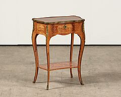 Deutschland - Kleiner Beistelltisch mit reichen Intarsien, 76849-18, Van Ham Kunstauktionen