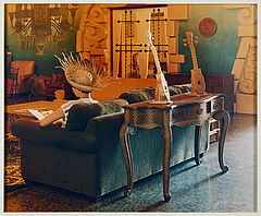 Annette Kelm - Reading a book about Robert Stacy-Judd, 80205-9, Van Ham Kunstauktionen