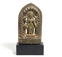 Stele des vierarmigen Shiva mit einem Baldachin von Naga-Koepfen, 64060-6, Van Ham Kunstauktionen