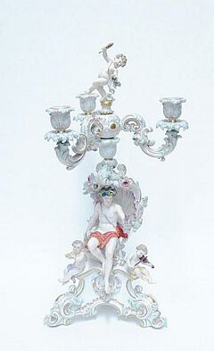 Meissen - Figuerliche Girandole mit Bacchus und Putten, 55585-12, Van Ham Kunstauktionen