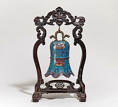 Glocke mit Taotie-Masken, 68189-20, Van Ham Kunstauktionen