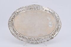 Konvolut 5 Tabletts und Platten 2 Schalen, 69591-173, Van Ham Kunstauktionen