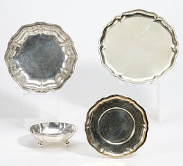 Deutschland - Schale Tablett Kugelfussschale amp Untersetzer mit passigem Rand, 73453-24, Van Ham Kunstauktionen