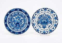 Frankreich und Delft - Gruppe von 15 Tellern Platten und Schalen, 75971-7, Van Ham Kunstauktionen