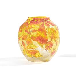 Daum Freres - Bauchige Vase mit Kastaniendekor, 76257-10, Van Ham Kunstauktionen