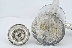 Frankreich - Grosse Kaffeekanne mit Adlerzier und seitlichem Griff, 70447-15, Van Ham Kunstauktionen