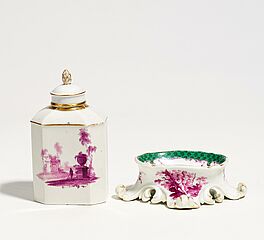 Meissen - Salzgefaess und Teedose mit Purpurdekor, 64084-82, Van Ham Kunstauktionen