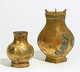 Zwei archaisierende Gefaesse, 63195-42, Van Ham Kunstauktionen