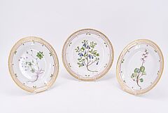 Royal Copenhagen - Sieben Teller Flora Danica, 75127-1, Van Ham Kunstauktionen