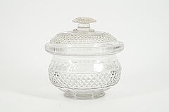 Bonbonniere auf Untersatz, 75384-10, Van Ham Kunstauktionen