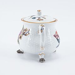 Meissen - Cremetopf mit feinen Holzschnittblumen, 76446-1, Van Ham Kunstauktionen