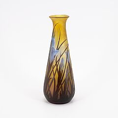 Emile Galle - Keulenfoermige Vase mit Schwertliliendekor, 79167-4, Van Ham Kunstauktionen