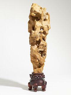 Eleganter gelber Gongshi-Stein, 66550-1, Van Ham Kunstauktionen