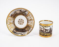 Trierer Porzellanmanufaktur - Fuenf Tassen und eine Untertasse mit haeuslichen Szenen, 76821-260, Van Ham Kunstauktionen