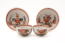 Meissen - Koppchen und Tasse und 2 UT mit Tischchenmuster, 75714-7, Van Ham Kunstauktionen