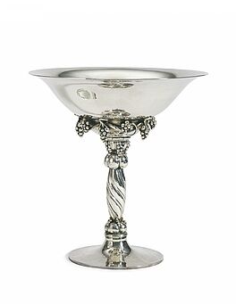 Georg Jensen - Grosser Tafelaufsatz mit Traubendekor, 81826-10, Van Ham Kunstauktionen