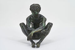 Karl-Heinz Krause - Ohne Titel Sitzender Juengling, 73295-58, Van Ham Kunstauktionen