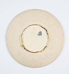 Pablo Picasso Ceramics - Jacqueline at the easel, 82152-86, Van Ham Kunstauktionen