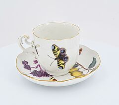 Meissen - Tasse und Untertasse mit floralem Dekor, 73258-9, Van Ham Kunstauktionen