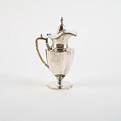 Karaffe mit facettiertem Korpus, 81573-4, Van Ham Kunstauktionen