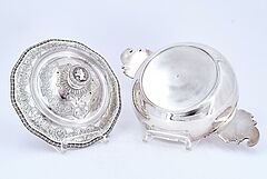 Fray Fils - Deckelschuessel mit Ornamentdekor, 69591-15, Van Ham Kunstauktionen