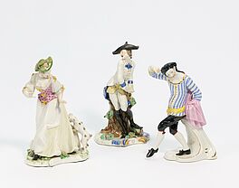 Nymphenburg - Scaramuz schadenfroher Soldat und Dame von Huendchen angefallen, 75074-80, Van Ham Kunstauktionen