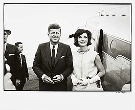 Bill Ray - Ohne Titel John F Kennedy and Jackie arriving, 68004-190, Van Ham Kunstauktionen