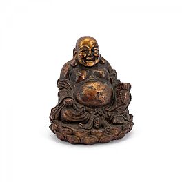 Figur eines sitzenden lachenden Gluecksgottes Budai, 77876-5, Van Ham Kunstauktionen