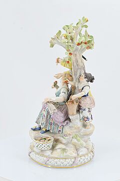 Meissen - Gaertnergruppe am Apfelbaum, 73219-8, Van Ham Kunstauktionen